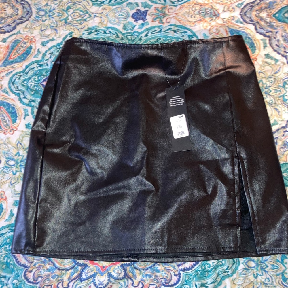 Leather skirt with slit
